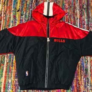 Vintage Chicago bulls starter jacket.